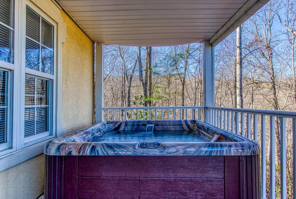 Ober Hideaway, Hot Tub, Wifi, 1089 Free Tickets Each Paid Day, Dollywood And More Gatlinburg Kültér fotó