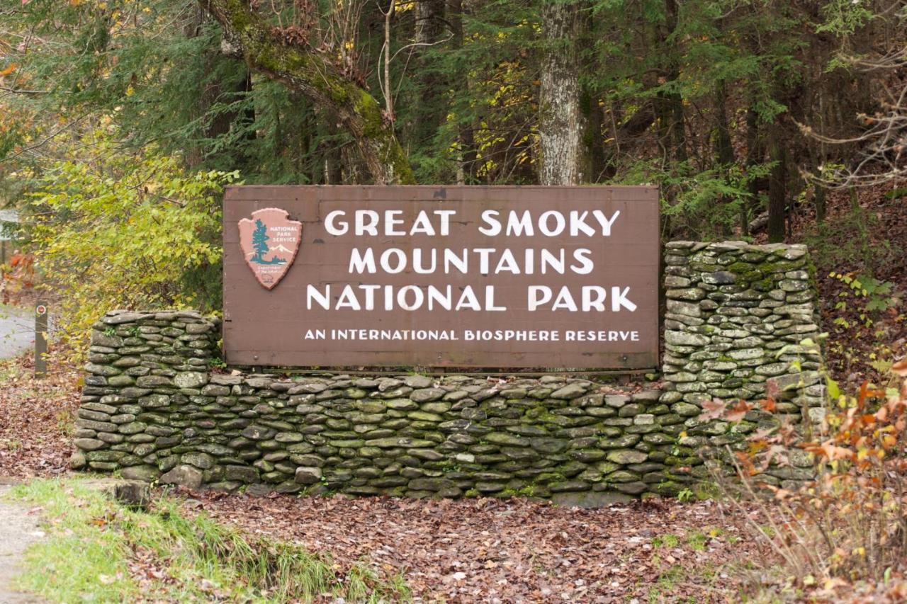 Ober Hideaway, Hot Tub, Wifi, 1089 Free Tickets Each Paid Day, Dollywood And More Gatlinburg Kültér fotó